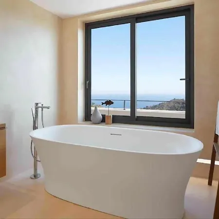 Espectacular Con Interior De Ensueno Villa